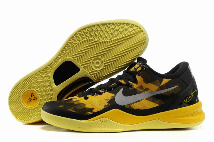 Nike Zoom Kebe VIII - Contains socks