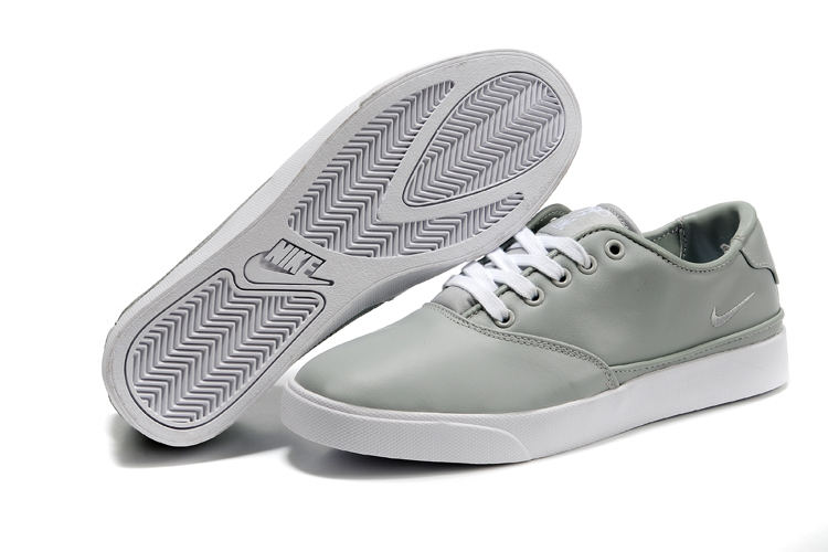 Nike Pepper Low Leather