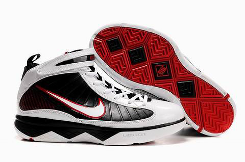 Nike Zoom Soldier III POP